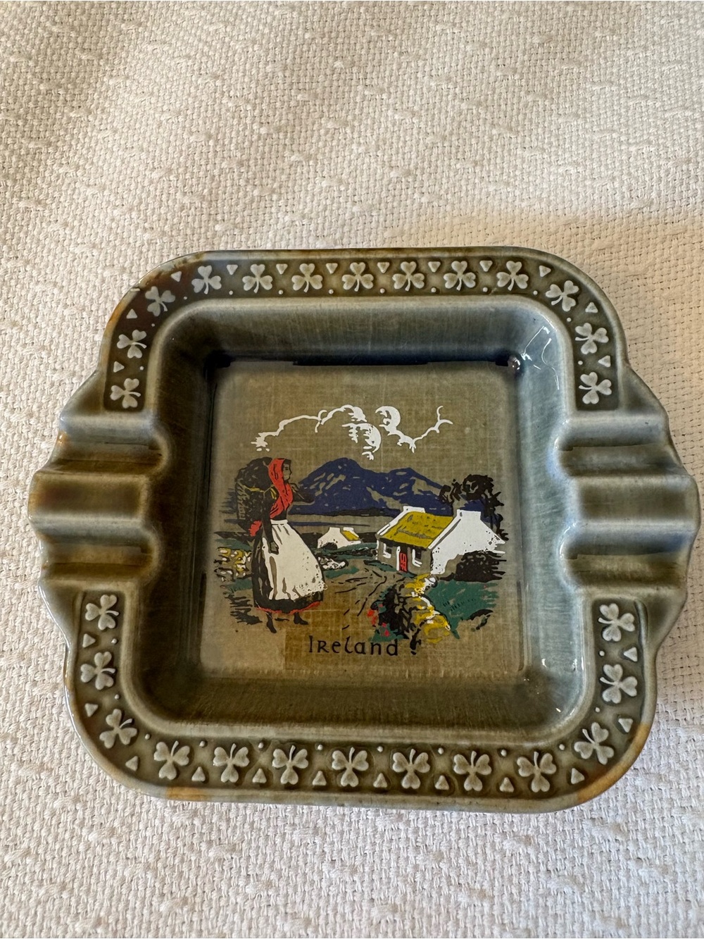 Ashtray Wade Irish Porcelain Vintage Cottage Girl “Colleen”Shamrock